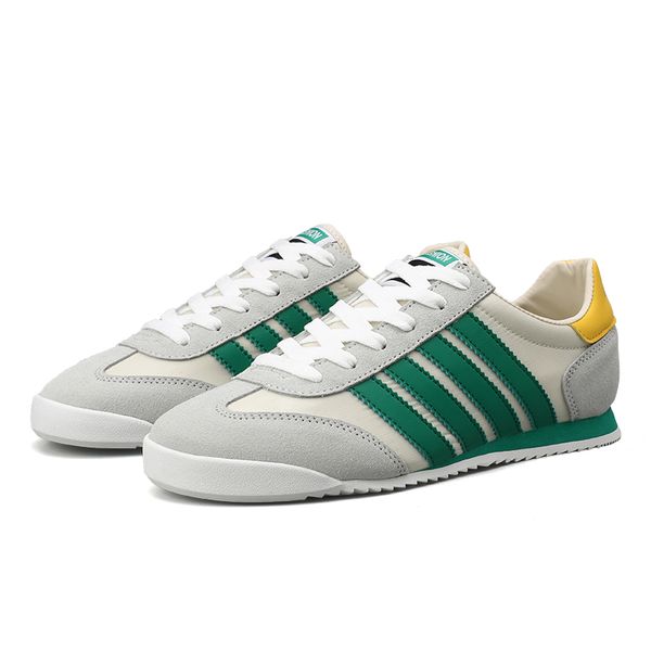 

outdoor running shoes for men lightweight mesh sneakers men fashion jogging sports shoes athletic footwear for lace-up