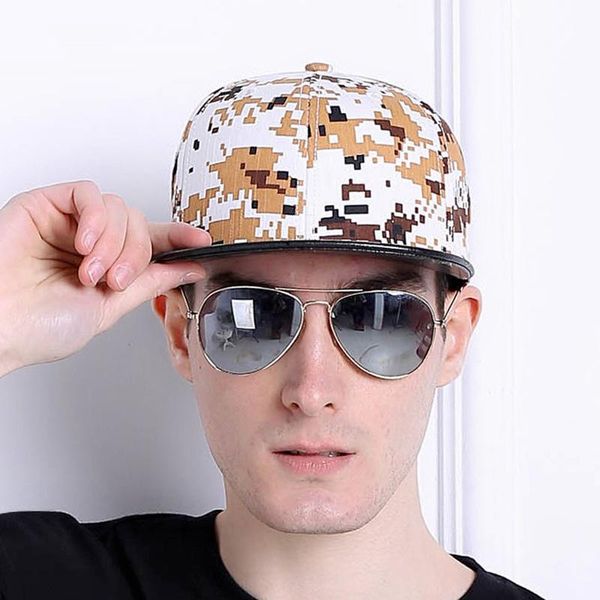 

2020 spring and summer new camouflage flat-brimmed hat men and women couple hat outdoor hip-hop hat fashion hip-hop tlwbn, Black;white