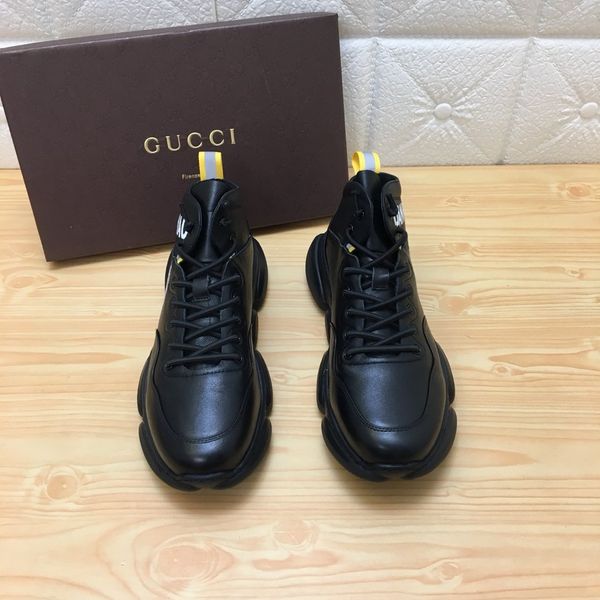 

2020 chain response luxury designer shoes men's thick sneakers black white rubber leather fashion boy casual shoes pas