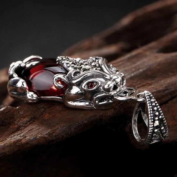 

ethnic pure silver garnet pixiu pendant bring lucky lady's pendant