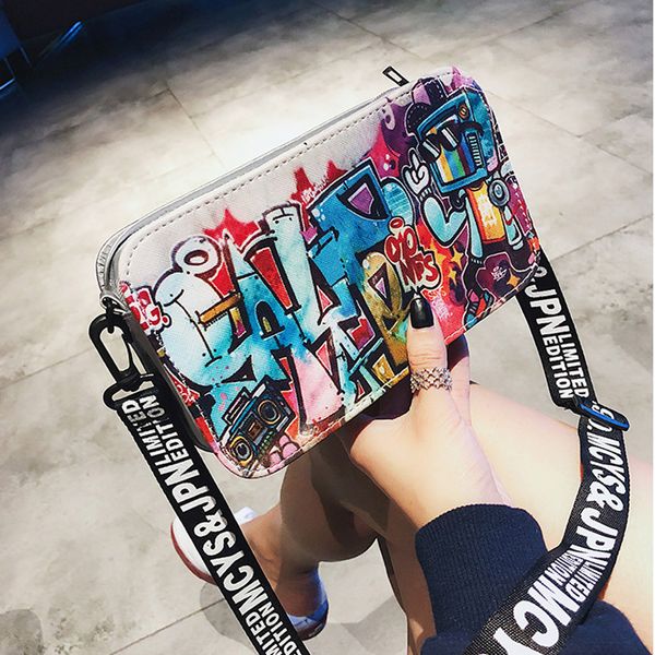 

25#fashion ladies lleather personality european and american tide graffiti zipper shoulder bag messenger bag taschen women