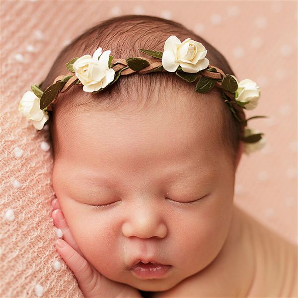 Handgefertigtes Boutique-Blumenstirnband mit Stoffblume für Babys, Haarschmuck, Haarblumen, Haarband im Großhandel