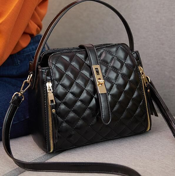 

designer 2019 new luxury women's bag fashion classic handbag shoulder messenger bag lingge bucket bag ing