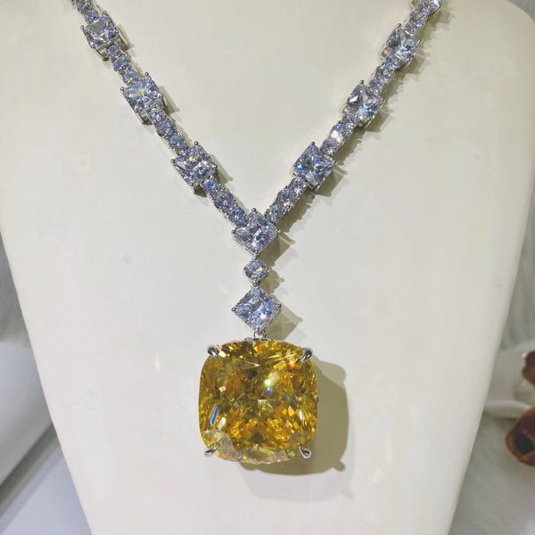 Collana di diamanti di pane s925 Argento di lusso ghiacciato Donna Collana di banchetti di migliore qualità Collana di gioielli di moda Set all'ingrosso di diamanti Brillare Zirconi cubici