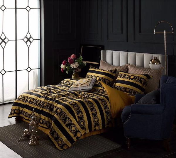 

Мода Богиня печати постельных Обложка New нашивки Конструктор Постельные принадлежности Костюм 4PCS хлопка Постельные принадлежности Принадлежности простыня наборы