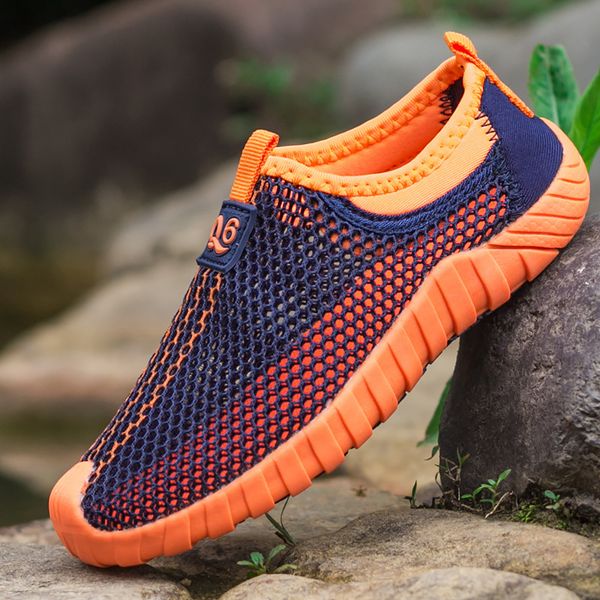 

2018 summer new style children-style athletic shoes boy's punched sheet surface casual shoes anti-slip big boy children's shoes