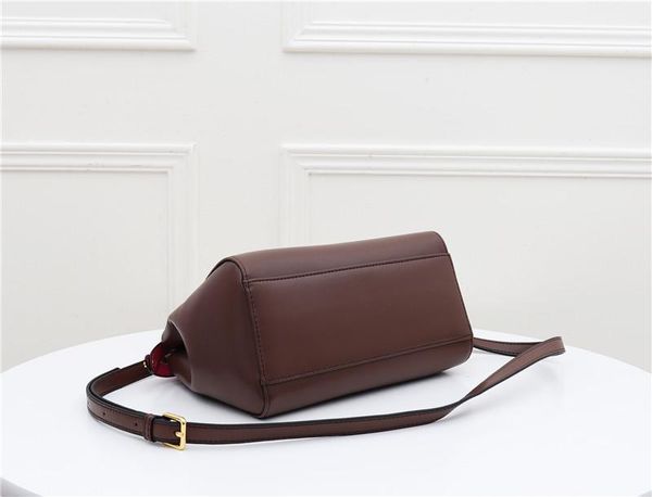 

37stars with the same paragraph high-end ladies luxury leather bag symbol of successful women guarantee designer classic style