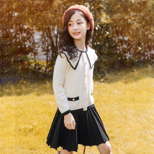 

girls' 2009 autumn suit children's mink sweater knitting two-piece suit peter pan collar sweater skirt two piece, White