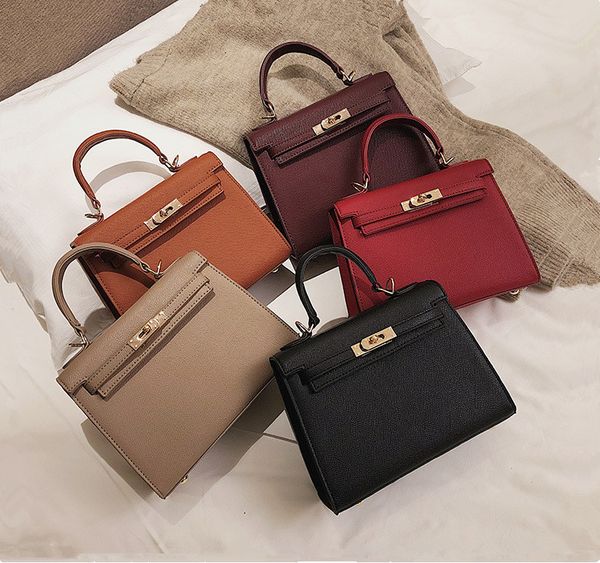 

Распродажа! оригинальная высококачественная корейская модная тенденция Clemence пряжки маленькая квадратная сумка через плечо дикая женская сумка
