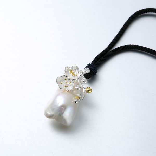 

baroque style s925 sterling silver inlaid natural irregular shaped pearl women court retro thai silver pendant factory wholesale