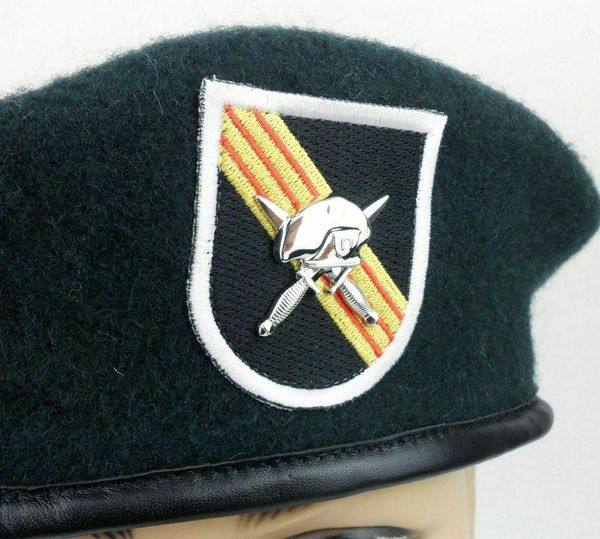 

tomwang2012. vietnam war us army special forces green beret 5th group military cap size l, Black;white