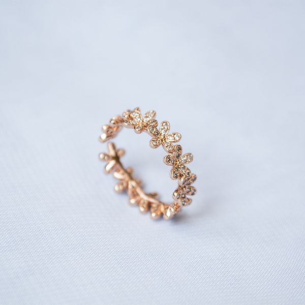 

korean-style pan celebrity style 110 zircon micro pave rhinestone little daisy rose gold adjustable ring, Red;blue