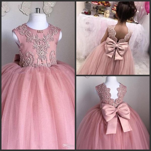 Rosa Blumenmädchenkleider für kleine Mädchen, Juwelenausschnitt, ärmellos, Spitzenapplikationen, Tüll, Mädchenfestzug-Kleider, Geburtstagskleider mit großer Schleife