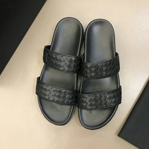 

men women slippers with box luxury designer ladies beach slipper tide male rivet stud slippers non-slip size 38-45, Black