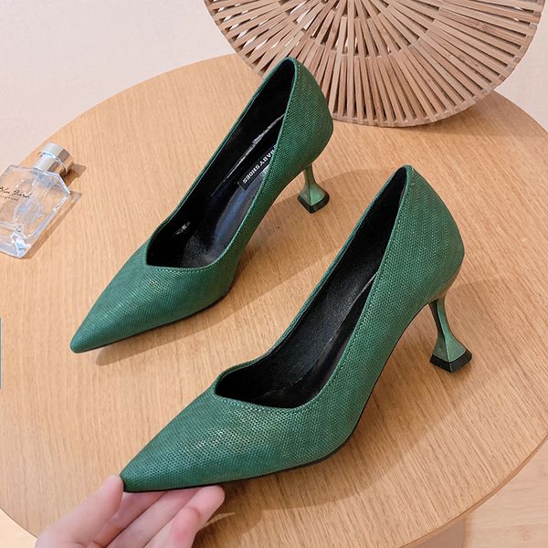 

fashion female high heels mature luxurious designer style snakeskin pattern women shoes sapato feminino w32-36, Black