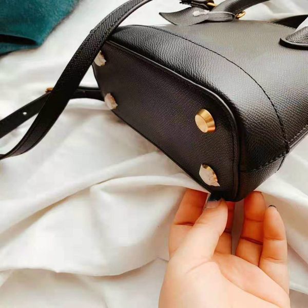 

new handbag purse lady mini bag handbags fashion size 18cm 15cm elegant handbag fashion bag fashion classic crossbody bag