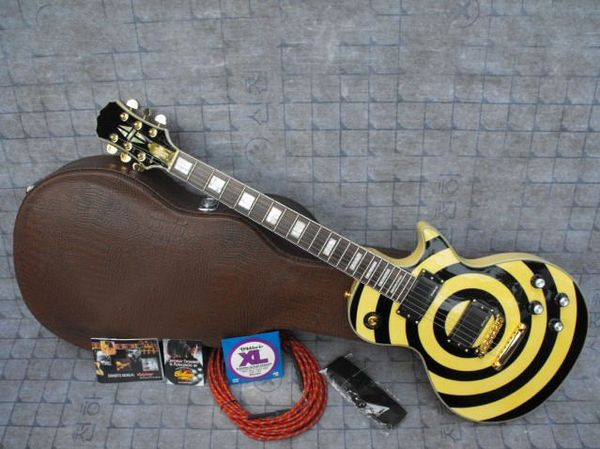 

custom shop zakk wylde bullseye sparkle gold black emg pickup electric guitar gold hardware gold name plated