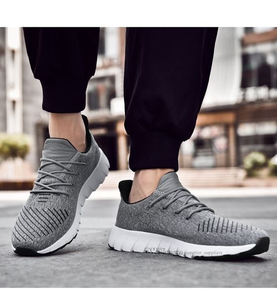 

2020 fashion men shoes mesh breathable sneakers walking male footwear new comfortable lightweight running shoes h202030200443-144, White;red