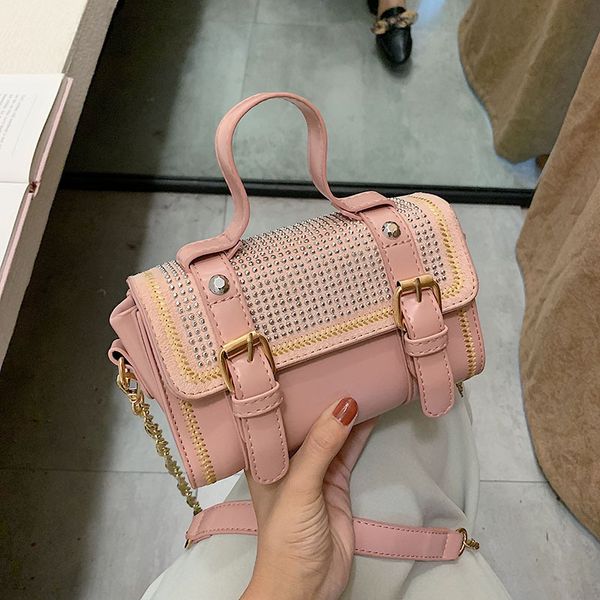 

корейская версия небольшой мешок женщин 2019 новый летний портативный личность заклепки плечо сумка мода джокера перекинул маленький квадрат