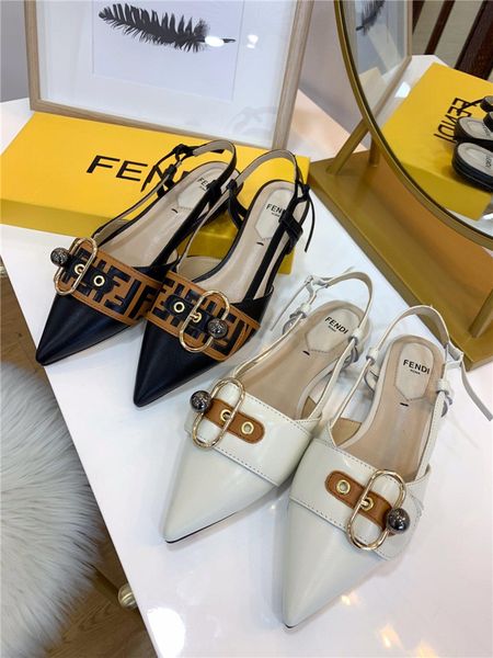 

С Коробкой 2018 Горки Лето Роскошные Дизайнерские Пляжные Сандалии С Плоским G Тапо