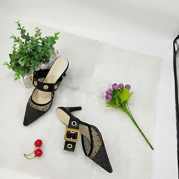 

cow lacquer wrapped head muller slim and delicate black pointed high heel sandals 6.5cm