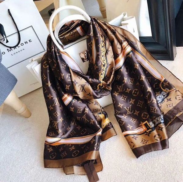 

Spring ilk carf 2019 women letter hawl pring ilk carf brand new de igner woman brand carf ilk long car, Blue;gray