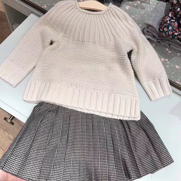 

2019 bp style new autumn clothing set solid beige sweater plaid pleated skirt for girl baby kids cherry brand wool sweater t200413, White