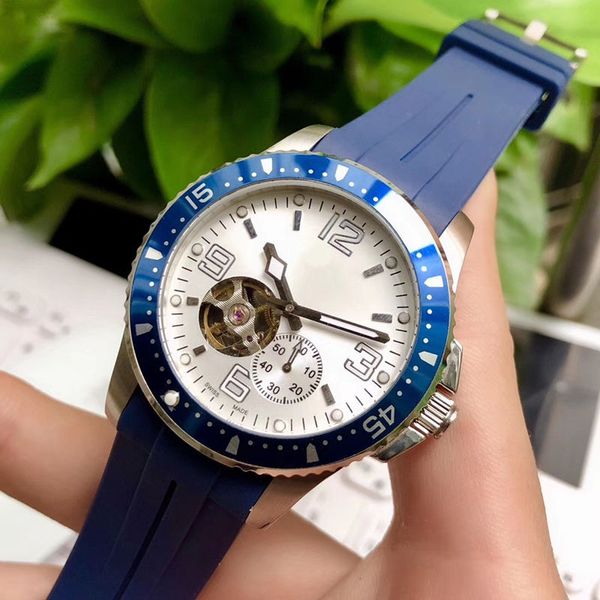 

роскошные мужские часы, 5 слов, маленькая секундная конструкция. полностью автоматическое механическое движение. корпус из нержавеющей стали, Slivery;brown