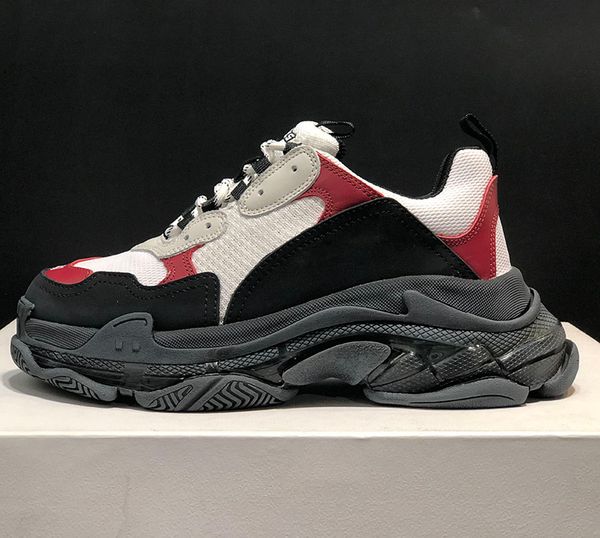 

2020 triple-s designer paris 17fw triple s luxury dad shoes casual skateboarding shoe sneakers walking chaussures sneakers, White;red