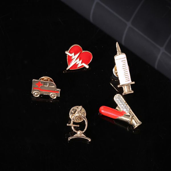 

lw3 2pcs ambulance pins brooches for women fashion metal stethoscope enamel jewelry men jackets badges accessories hija, Gray