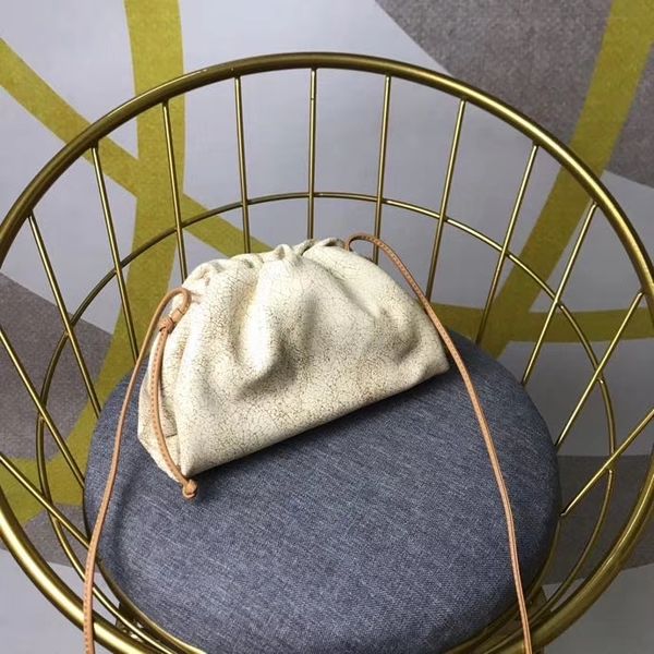 

wholesale dumpling bag,women design purse,many colors for chosen,many other brand purse,wallet with fast delivery