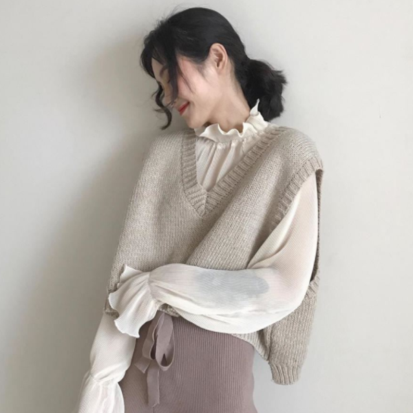 

autumn women sleeveless short knit vest korean style elegant casual all-match sweater vest da665, White;black