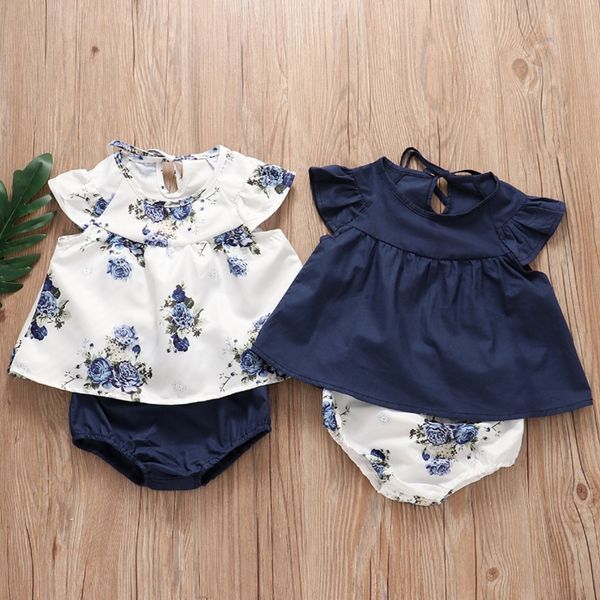 Vestiti della neonata Abiti floreali per ragazze Pantaloncini 2 pezzi Set manica volante Top per bambini Abiti con pantaloni a fiori Abbigliamento estivo per bambini DHW3470