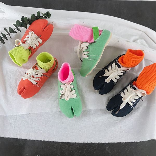 

korean of the new split toe children's shoes comfortable fashionable girls canvas shoes cool breathable boys casual, Black;red