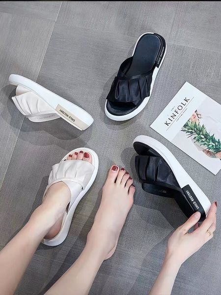 

foam runner clog sandals triple black white slides fashion slippers women mens designer beach sandals flip flops