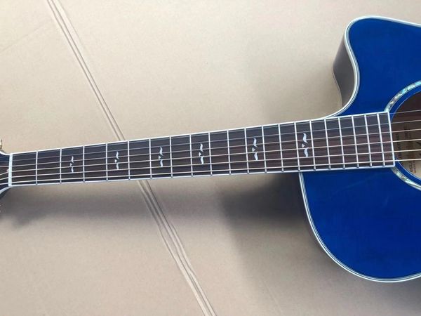 

new 41" acoustic acoustic guitar, sun color. spruce, side back maple plank. rosewood inlaid fingerboard.