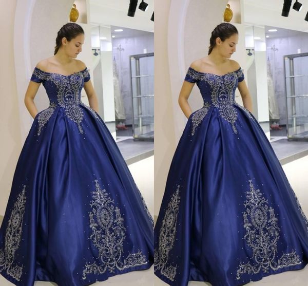 2020 Marineblau Silber Stickerei Perlen Ball Quinceanera Kleider Empire-Taille Schulterfrei Open Back Partykleider Abendgarderobe Neu