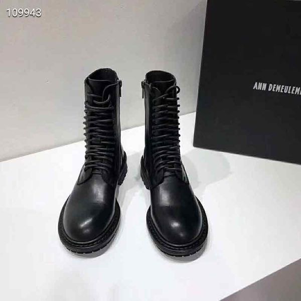 

black martin boots female lace-up short female 2019 new british wind boots version of the winter short tube rider boots women fashion wild