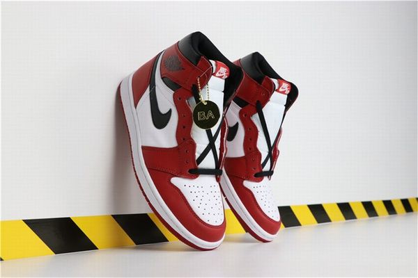 

man snakeskin jordan retro 1 1s og high basketball shoes pine green court purple zoom white obsidian game royal unc sneakers