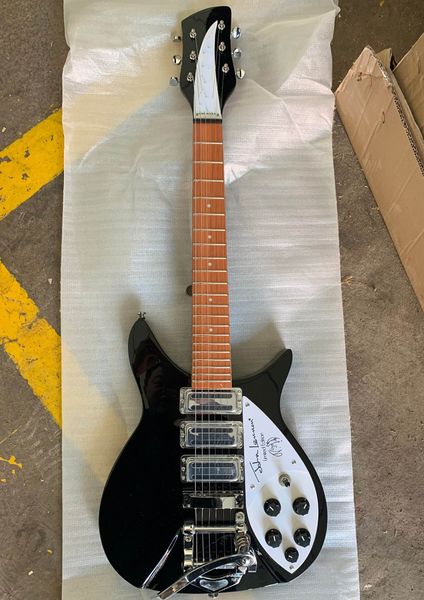 

горячая распродажа, супер продавец, john lennon verion rickenback 325 версия гитары, версия тремоло. черный цвет с подписью, бесплатная дост