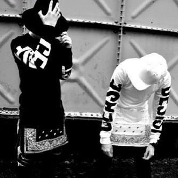 

autumn tide brand men's european and american hip-hop bboy west coast cashew flower skateboard dead fly longer sweater