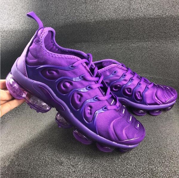 

2020 nik tn plus men designer trainers running shoes silver triple black white cool grey hyper violet grape men sports sneakers with box, White;red