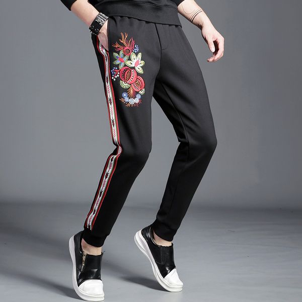 

# 2432 черный sweatpants боковые полосы вышивки цветочные мужские sweatpants фитнес jogger брюки плюс размер streetwear тренировочные штаны, Black
