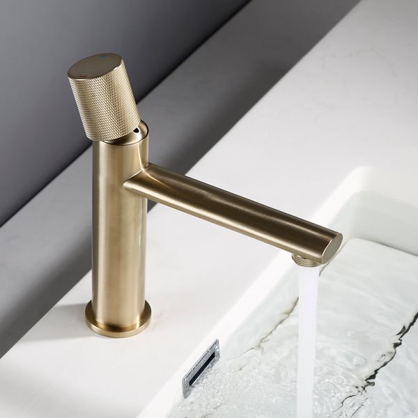 

Bathroom Ceramic Core Sink Faucet Never Rust Cold And Hot Bathroom Faucet Single Handle Spray Mixer Basin Tap