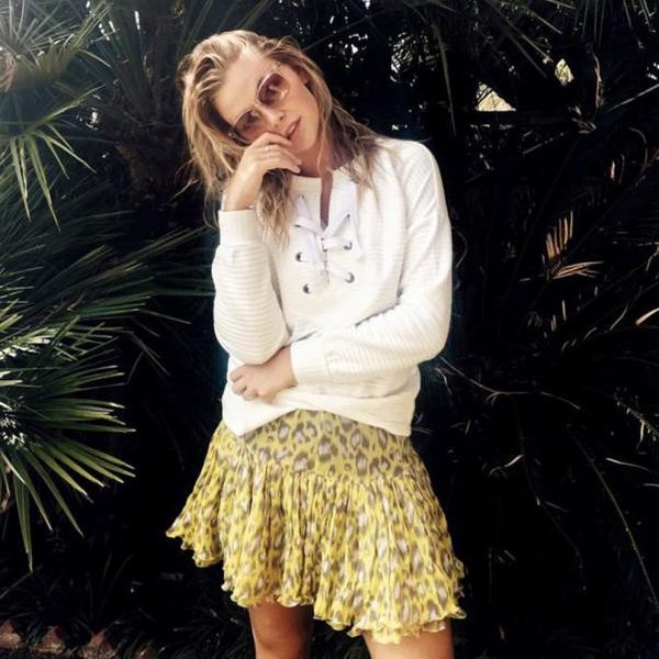 

womail европейский и американский стиль уличной одежды дамы сплошной цвет дна с длинными рукавами футболки ремень sexy v-образным вырезом св, White