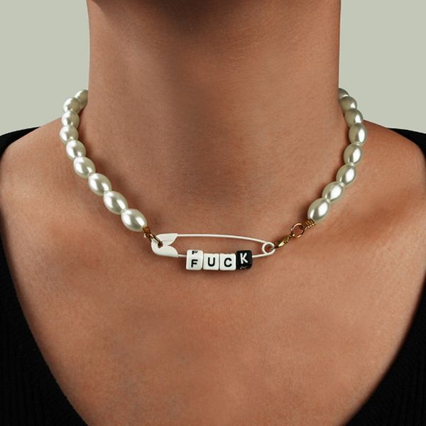 2020 White Pearl vintage na moda Choker colares moda jóias de clipe de papel Letters colar de pérolas por Mulheres