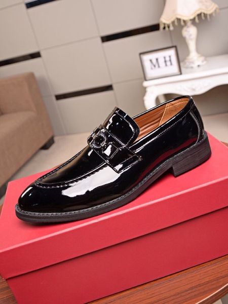 

high-end luxury fashion designer men's leather shoes casual party dress shoes business office wedding shoes triple classic men's b