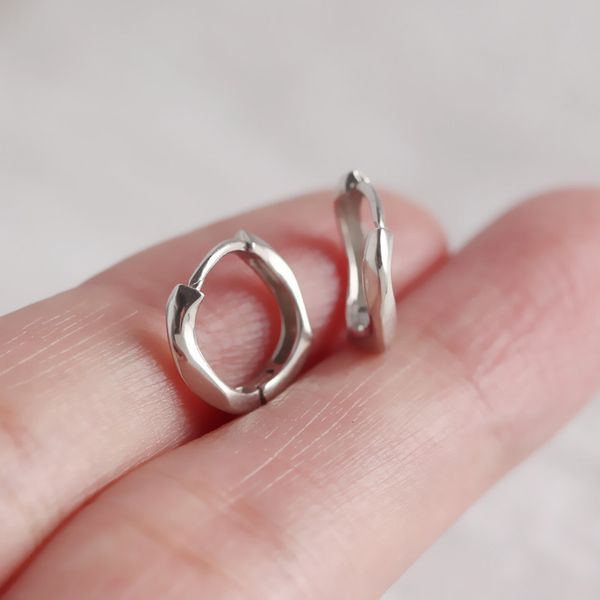 

tinny diameter 9mm 100% authentic 925 sterling silver mobius irregular geometric hoop huggie earrings jewelry for child tle540, Golden;silver