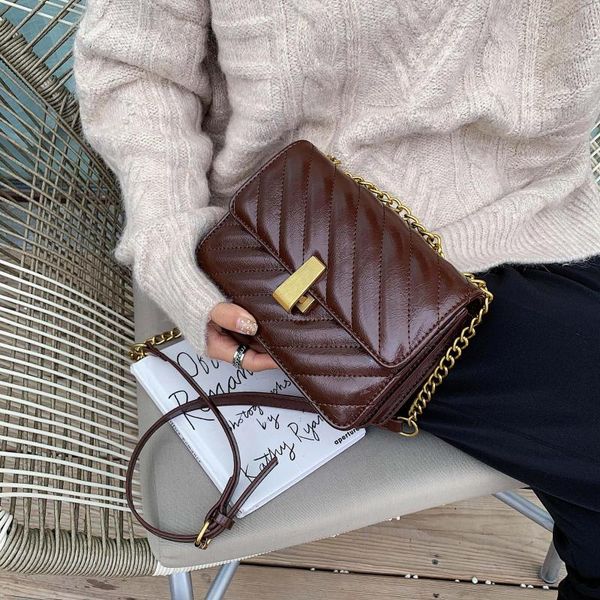 

2019 new ladies shoulder bag pu flip retro small square bag chain messenger hand