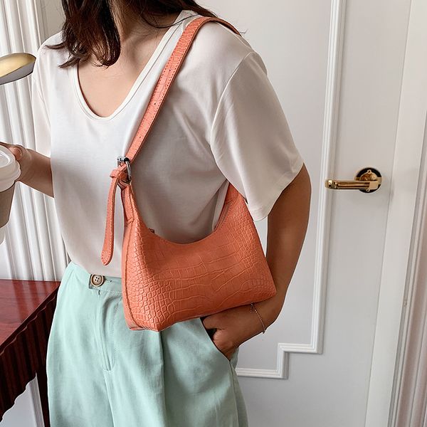 

2020 new shoulder bag women's casual fashion korean version of the armpit ladies messenger bag